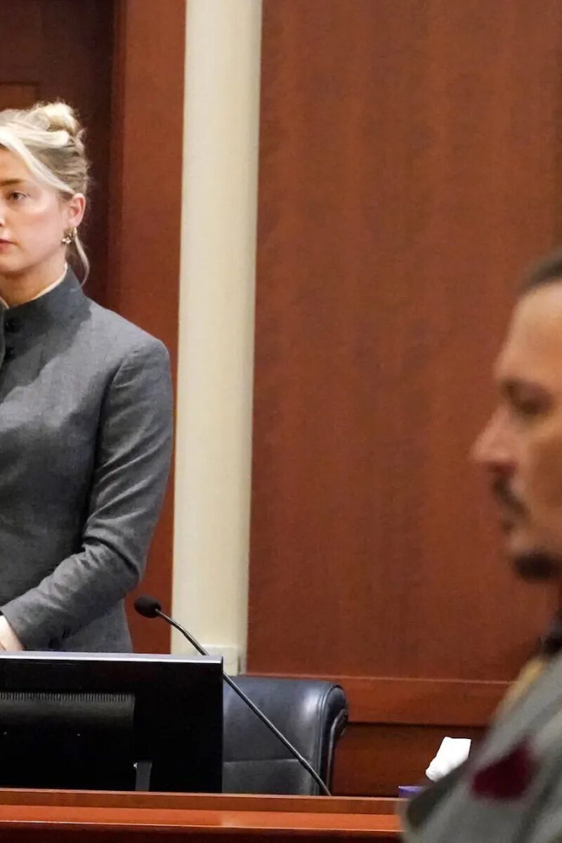 5520 reviews Depp v Heard tegenover elkaar 1692089968