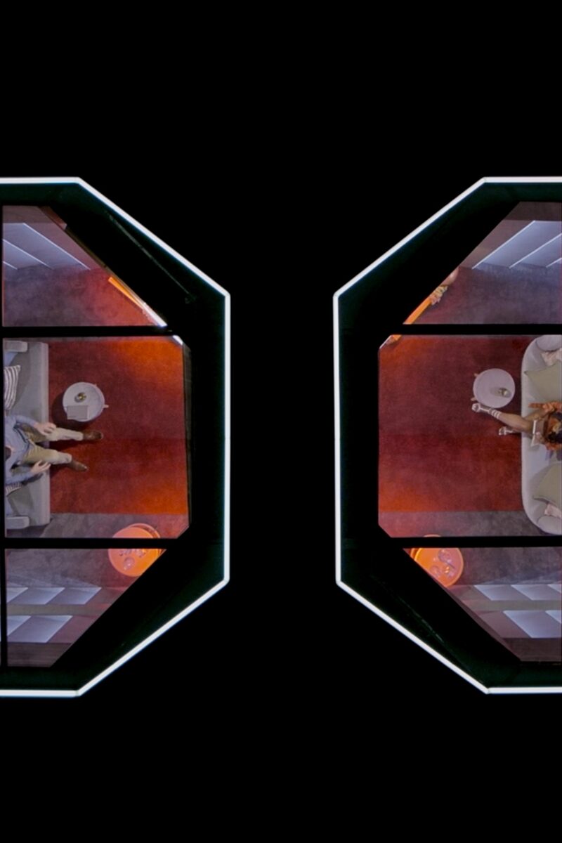 5949 reviews Love Is Blind u S5 E1 00 04 24 12 R 1695374061