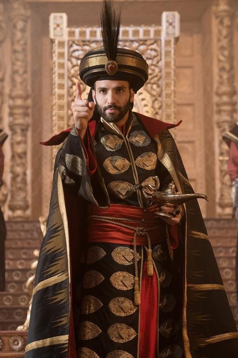 678 reviews Aladdin OV st 12 jpg sd low 2019 Disney Enterprises Inc All Rights Reserved 1558352369