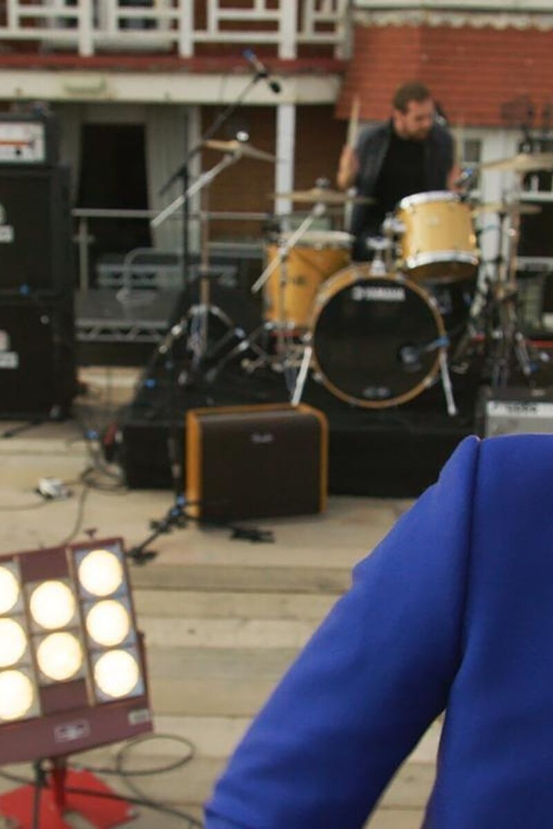 695 reviews Yesterday st 6 jpg sd low 2019 Universal Pictures 1561618175