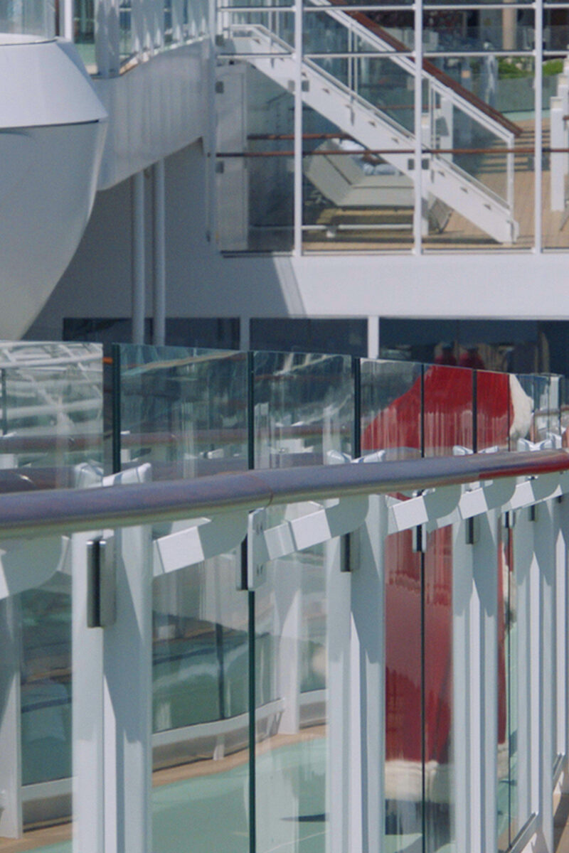 772 reviews K Ing Of The Cruise Sophie Dros HALAL1 1576144762