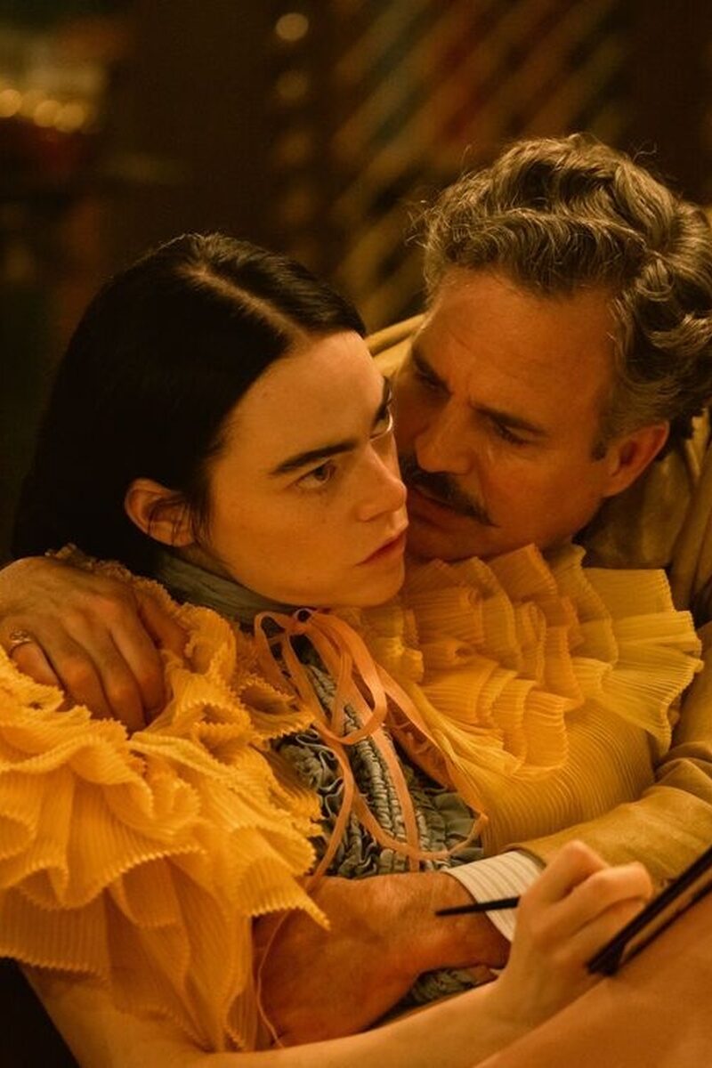 8754 reviews Poor Things st 6 jpg sd low 2023 20th Century Studios All Rights Reserved 1707295301