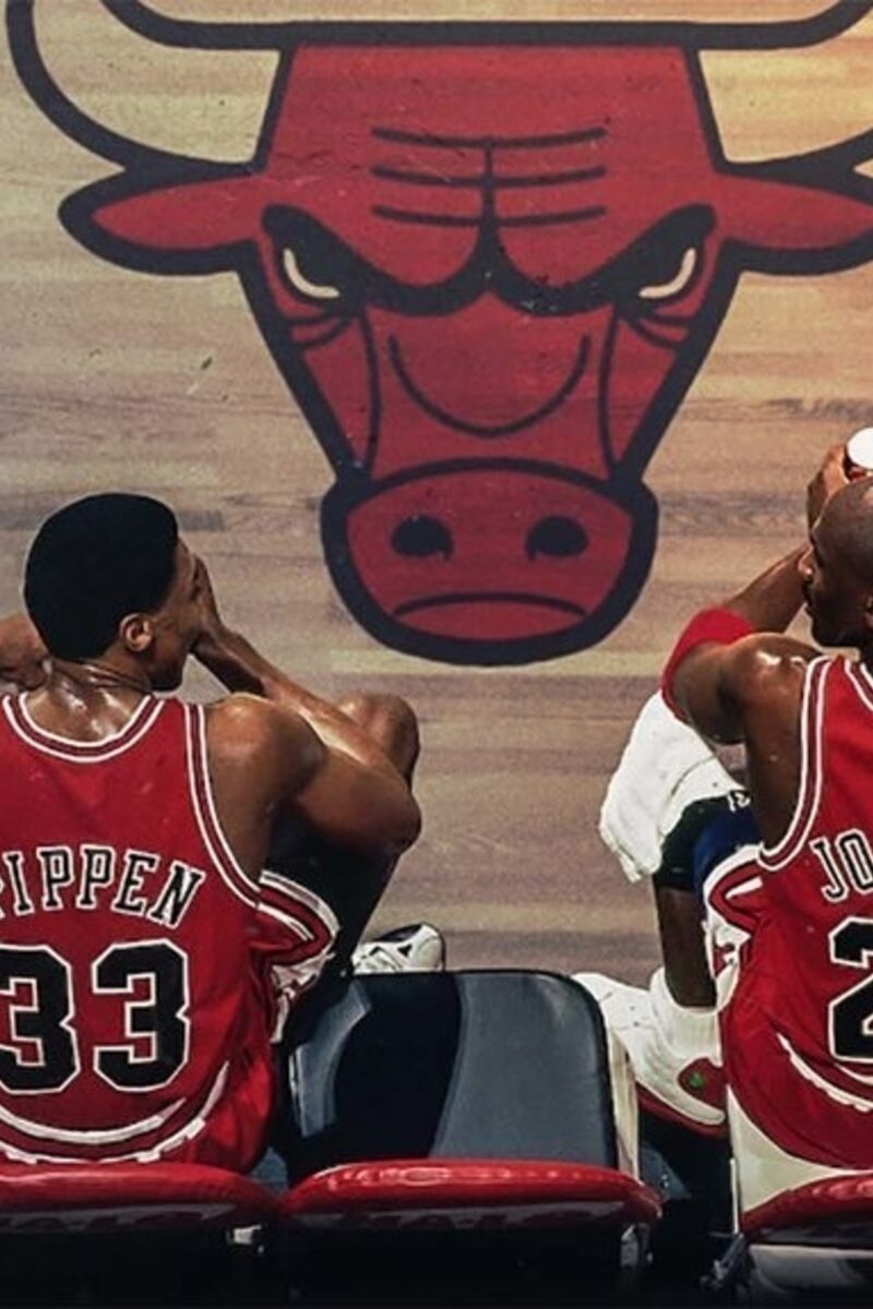 881 reviews The Last Dance 1592577031