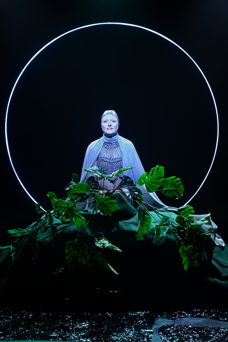 No Men Beyond This Point Blond Cynisch n PO Cultuur