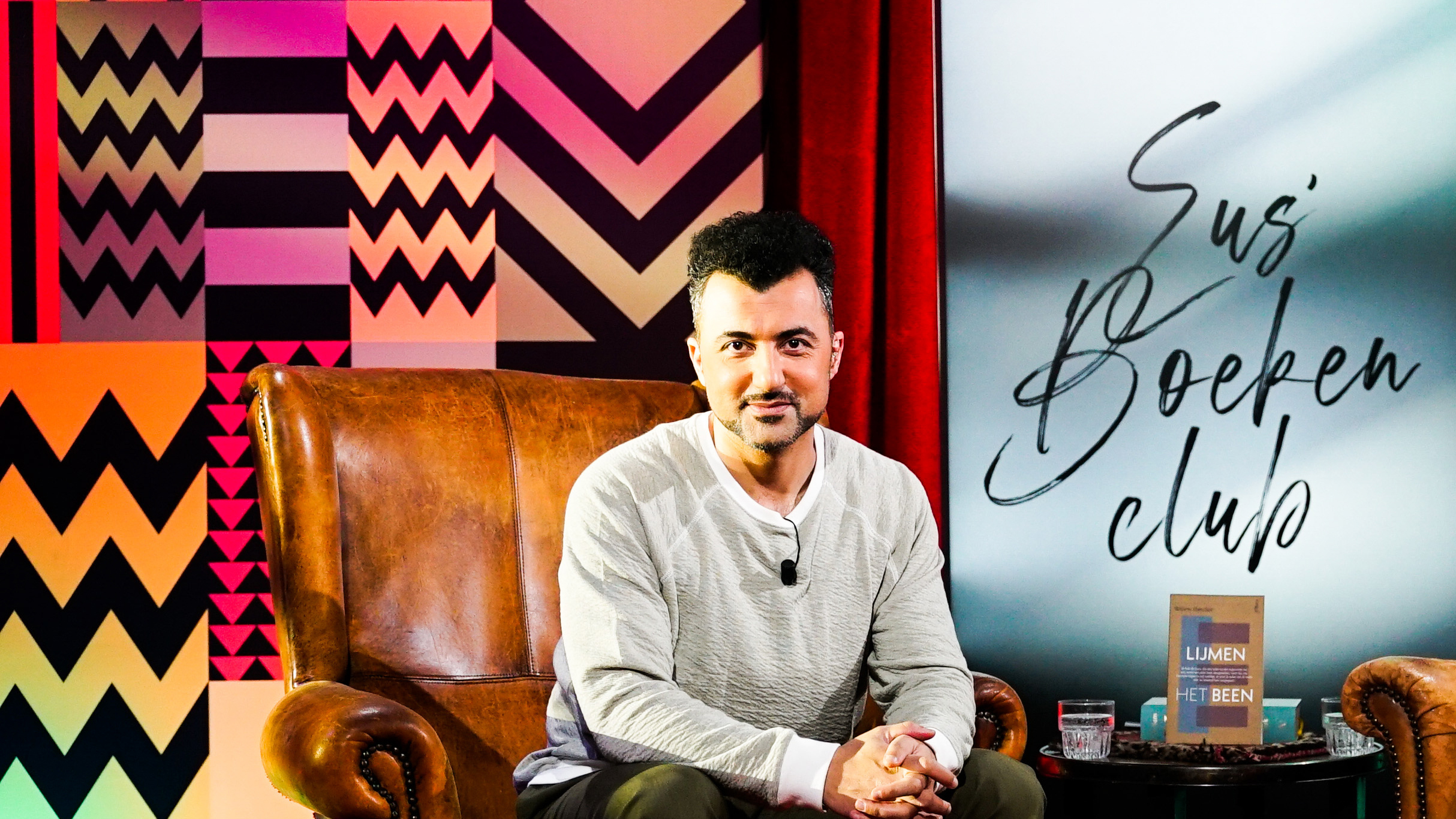 Ozcan Akyol in Eus' Boekenclub