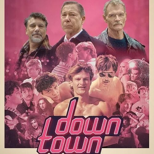 De filmposter van de film 'Downtown'. Het is een roze achtergrond, met 3 oudere mannen erop en 3 jongere jongens ervoor. Daaromheen zie je veel losse beelden die uit de film lijken te komen, waar je dezelfde personages bijvoorbeeld ziet feesten. Het is een soort collage, waar ook een discobal te zien is.